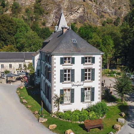 Elegant Apartment In Aywaille Near Forest エクステリア 写真