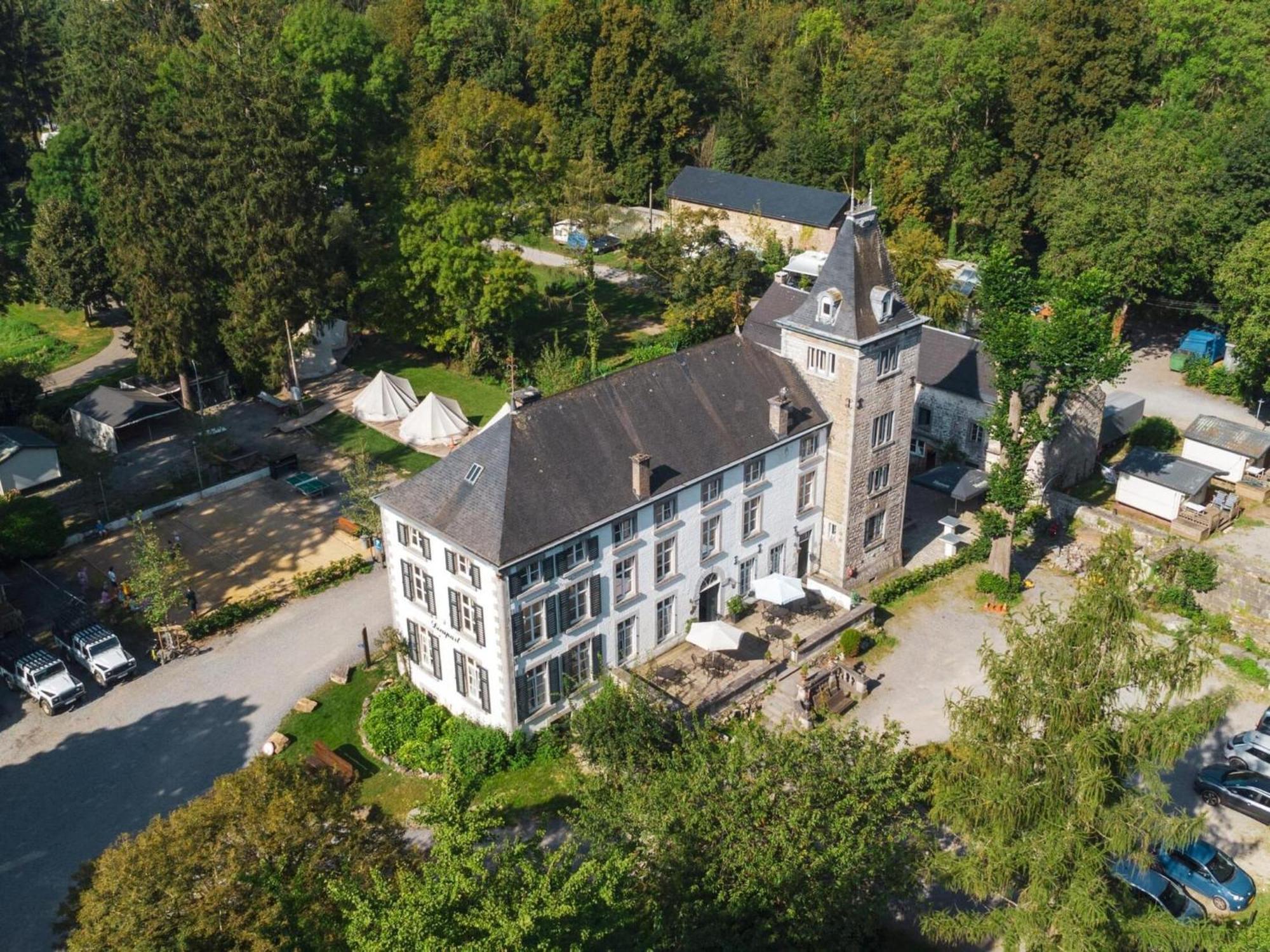 Elegant Apartment In Aywaille Near Forest エクステリア 写真